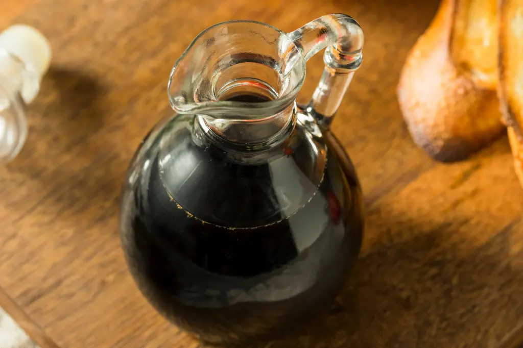 fitting balsamic vinegar in the keto diet